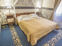 Standard 

room – Castle blue floor